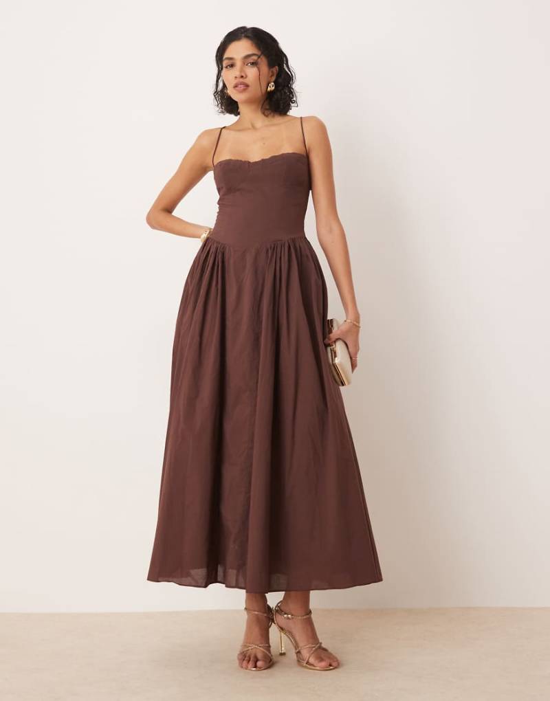 Bardot - Maxikleid in Schokobraun mit Korsettdetail und Rückenschnürung von Bardot