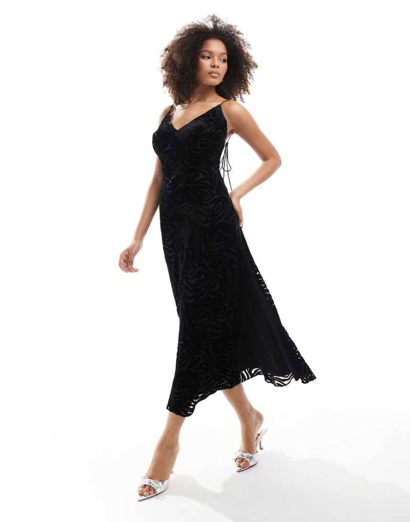 Bardot - Midikleid in Schwarz mit Ausbrennermuster von Bardot