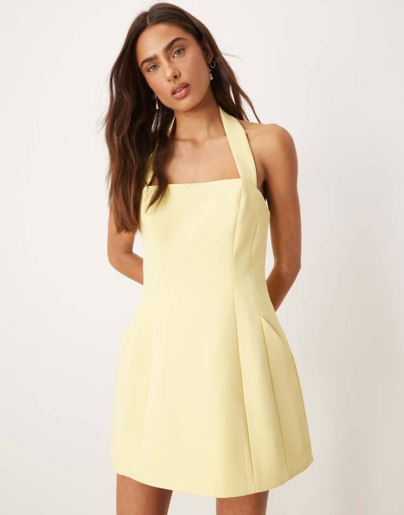 Bardot - Nevelle - Kleid in Kanariengelb mit Neckholder von Bardot