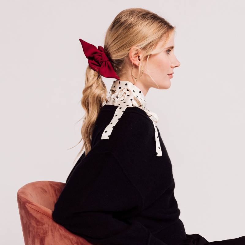 Crepe Chiffon Knoten Scrunchie | Schleife Mehrere Farben Toller Halt Geschenk Für Sie von BardotBowGallery