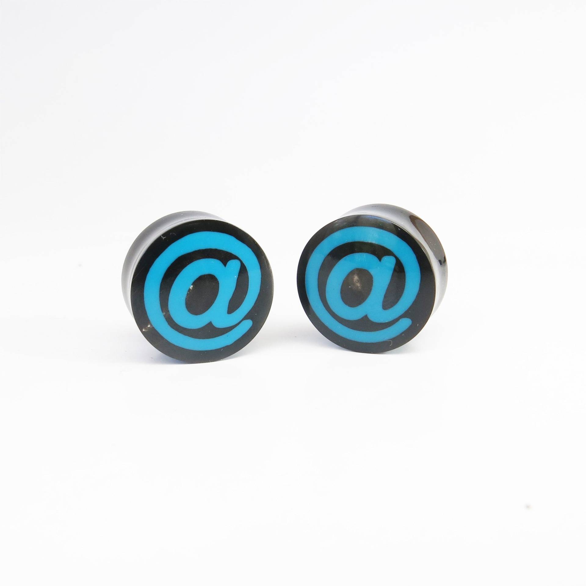 Buffalo Horn Vintage Blue @ Zeichen Grafik Plugs I Bild Ohrstecker Double Flare Plug Logo Ohr von BareBonesOrganics