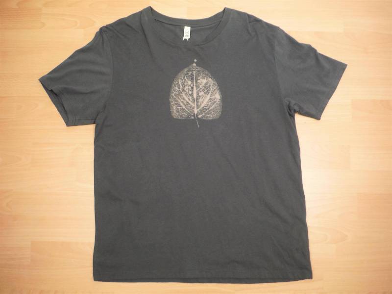Blatt T-Shirt 100% Biobaumwolle Fair Trade Bleichmittelgefärbt Handgefärbt Klima Neutral Nachhaltige Mode Eco von BareCanvasClothing