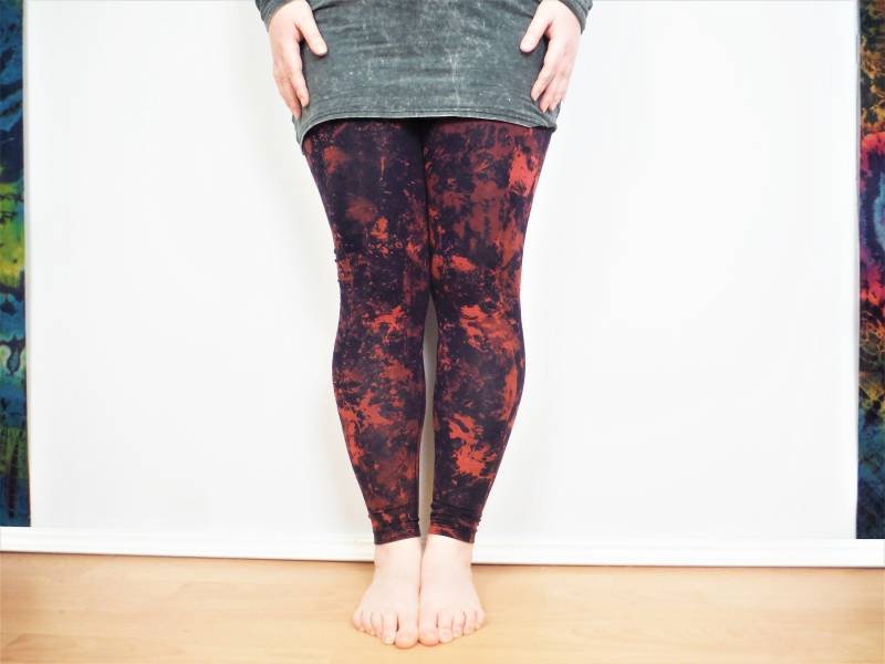 Marine Yoga Leggings Bleach Dyed By Hand Gemusterte Damen Herren Unisex Meggings von BareCanvasClothing