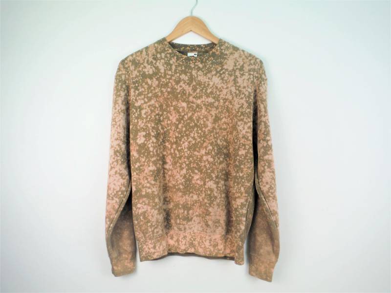 Olivgrün/Grau Gebleichtes Sweatshirt Handgefärbt Unisex Festival Pullover Rave von BareCanvasClothing