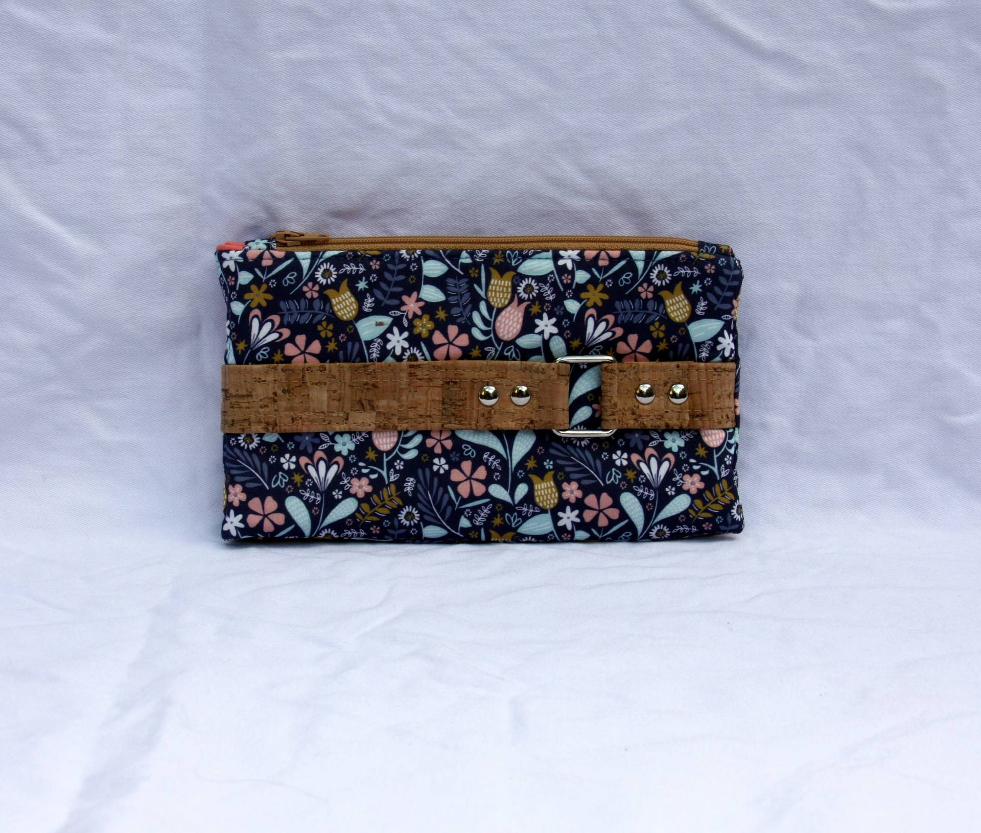 Floral Geldbörse Mit Kork Akzent - Straße Reise Brieftasche in Blumen Baumwolle Floral Geldbörse Mit Kork Akzent - Straße Reise Brieftasche in Blumen Baumwolle von BarefootBagShop