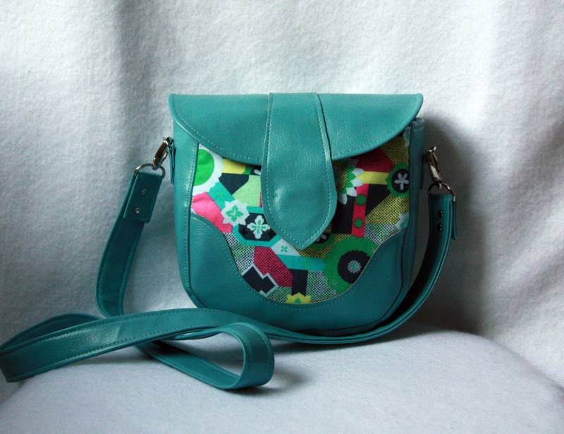 Kleine Umhängetasche - Petrol/Vinyl Kunstleder Tasche Mit Amy Butler Kleine Umhängetasche - Petrol/Vinyl Kunstleder Tasche Mit Amy Butler von BarefootBagShop