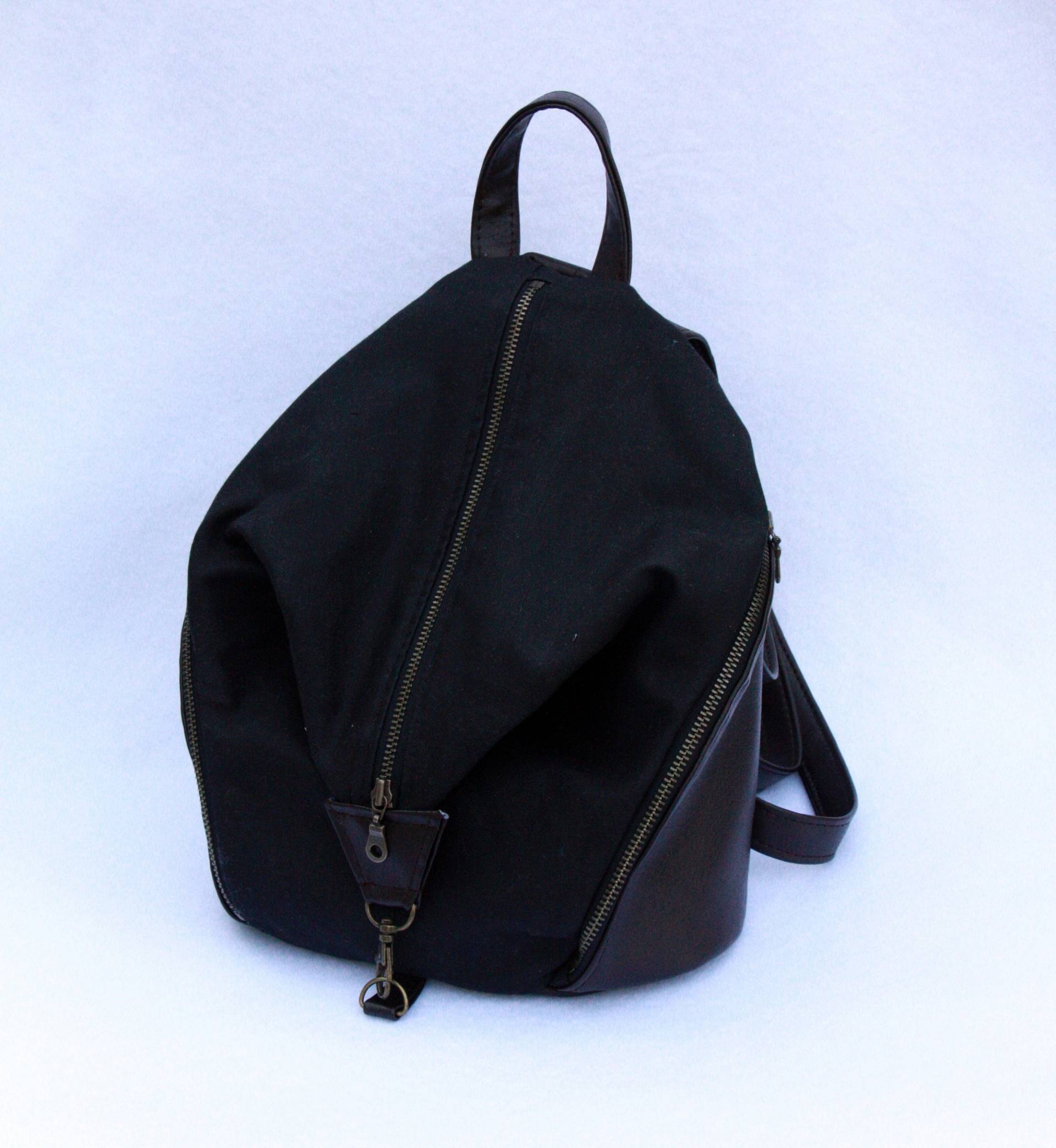Schwarz Gewachst Canvas Rucksack - Denver Mini Schwarz Und Braun Schwarz Gewachst Canvas Rucksack - Denver Mini Schwarz Und Braun von BarefootBagShop