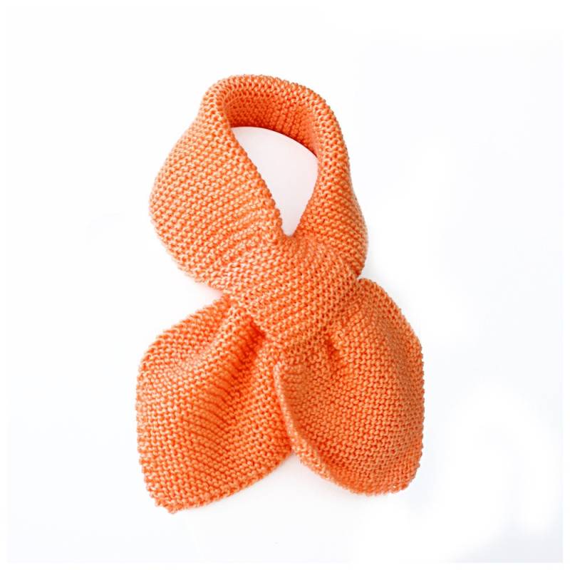 Handgestrickter Orangefarbener Schal Für Kinder von BarkingDogDesigns