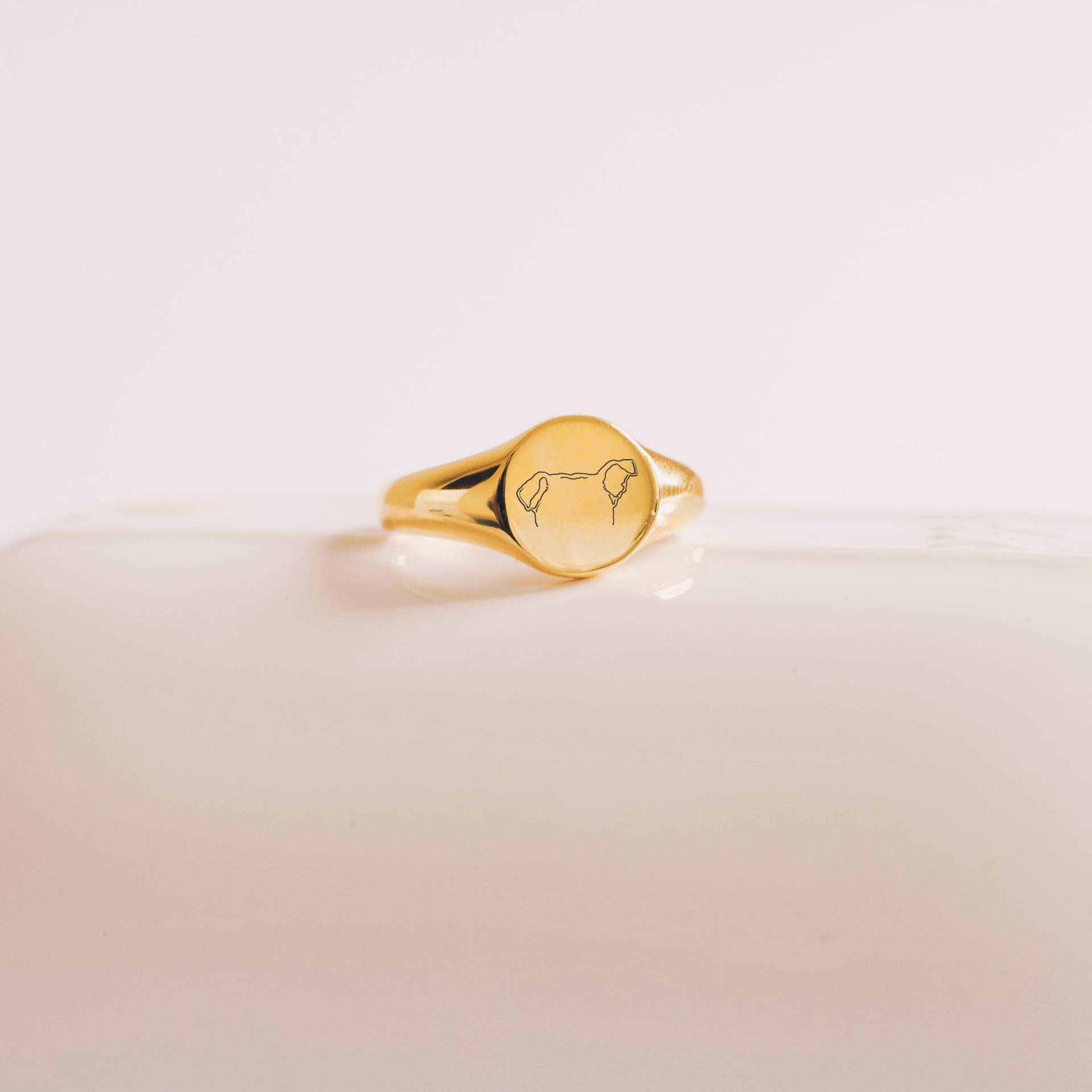 Personalisierter Tierohren Siegelring Sterling Silber, Gold Oder Vergoldet Personalisierter Tierohren Siegelring Sterling Silber, Gold Oder Vergoldet von BarkleyandWagz