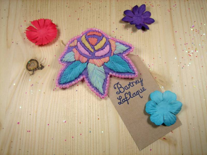 Pin "Rosa" Bestickt Fühlte von Barneylaflaque