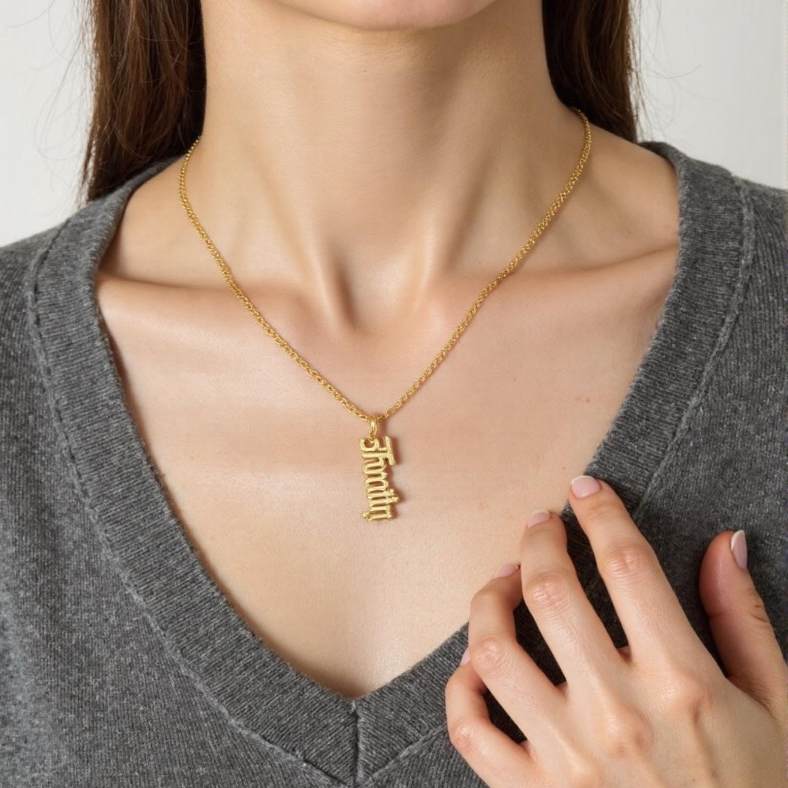 Customized Name Necklace, Gift For Mom, Best Friend, Sister, Bridesmaid Gift, Family Name Necklace, Birthday Vertical Necklace Customized Name Necklace, Gift For Mom, Best Friend, Sister, Bridesmaid Gift, Family Name Necklace, Birthday Vertical Necklace von BaronshopStudio