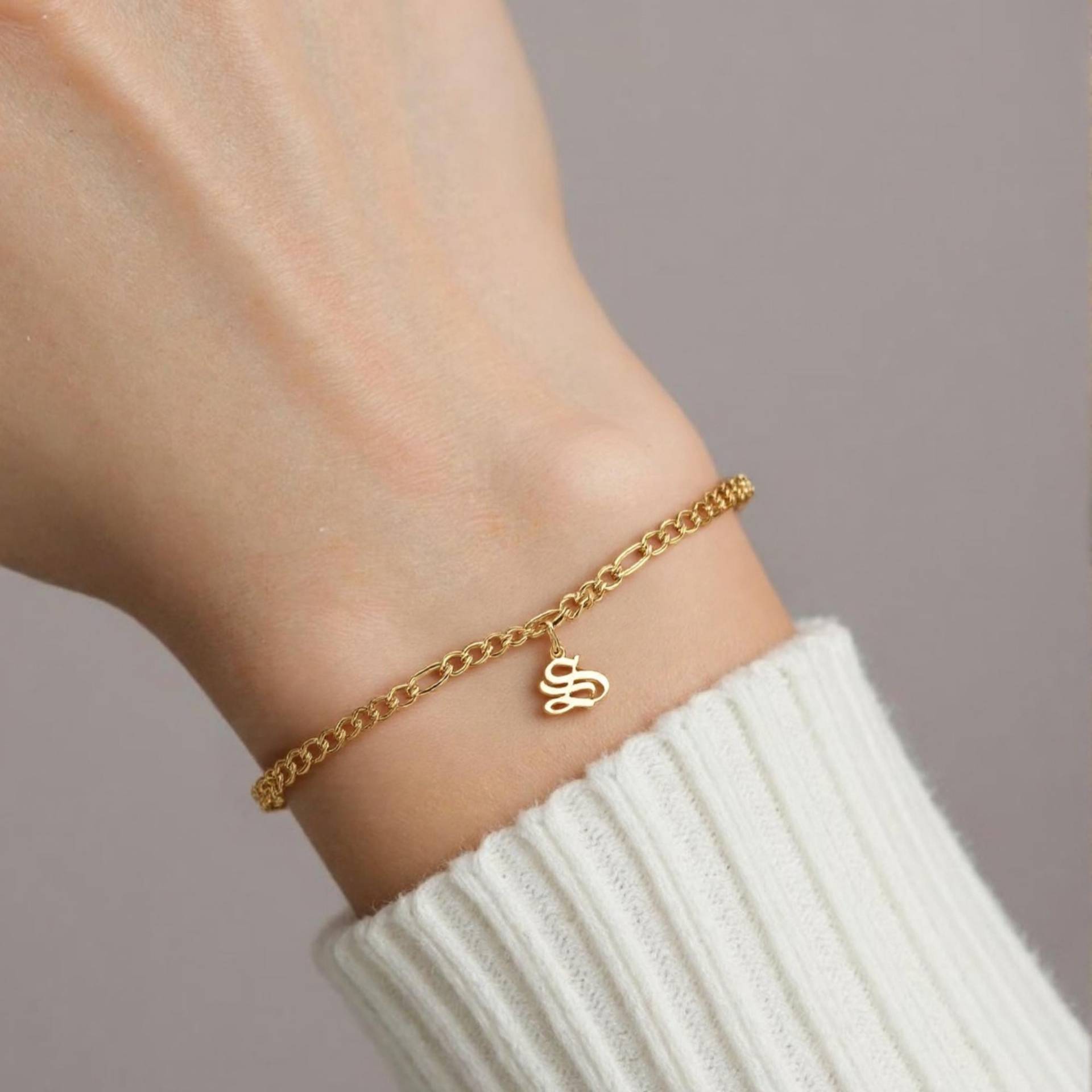 Nitial Bracelet, For Mother, Bestie, Sister, Birthday Gift, Minimalist Initial Bracelet With Name, Couples Nitial Bracelet, For Mother, Bestie, Sister, Birthday Gift, Minimalist Initial Bracelet With Name, Couples von BaronshopStudio