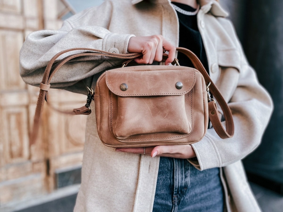 Umhängetasche Aus Echtem Leder Für Damen von BartBag