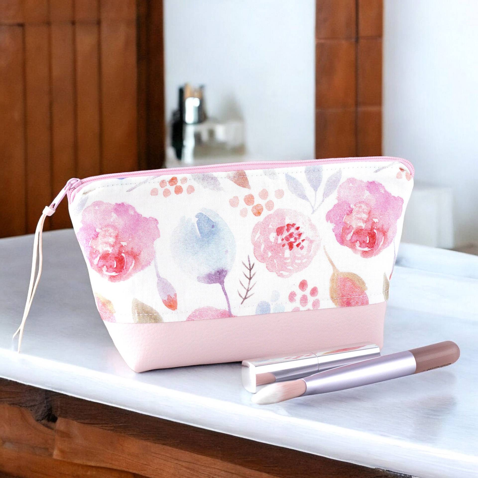 Kosmetiktasche Klein Mit Blumen Im Watercolor-stil Kosmetiktasche Klein Mit Blumen Im Watercolor-stil von BarunShop