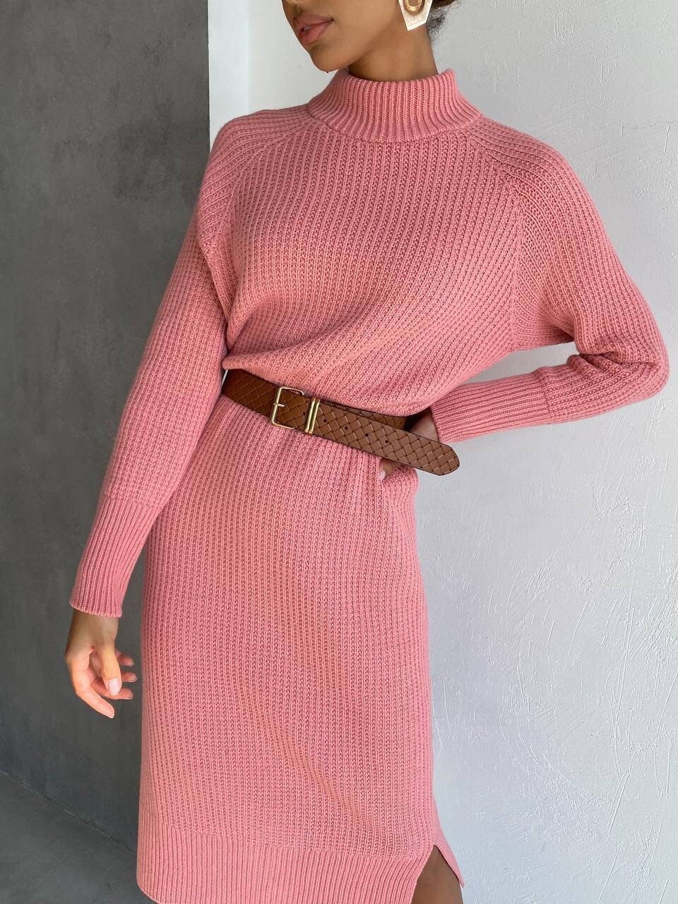 Rosa Strick Pulloverkleid Für Frauen, Oversized Wollkleid Midi, Warmes Strickpullover Kleid Strickwolle Midi Winter von BarvinokKnitwear