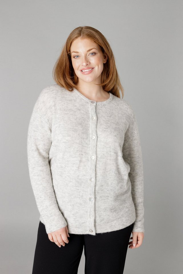 Base Level Curvy Cardigan Yulia mit Woll-Anteil und Knopfleiste von Base Level Curvy