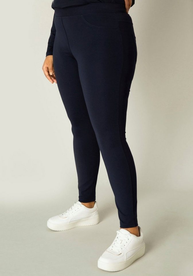 Base Level Curvy Jeggings Arnika mit Badge von Base Level Curvy