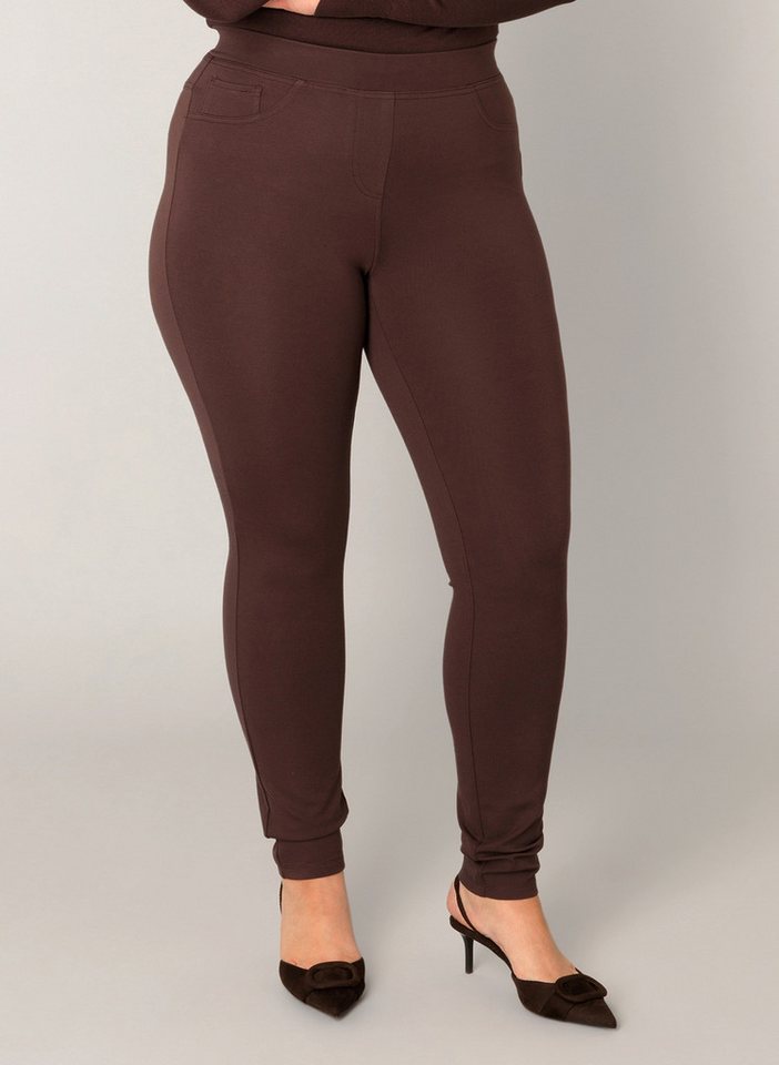 Base Level Curvy Jeggings Arnika mit Badge von Base Level Curvy