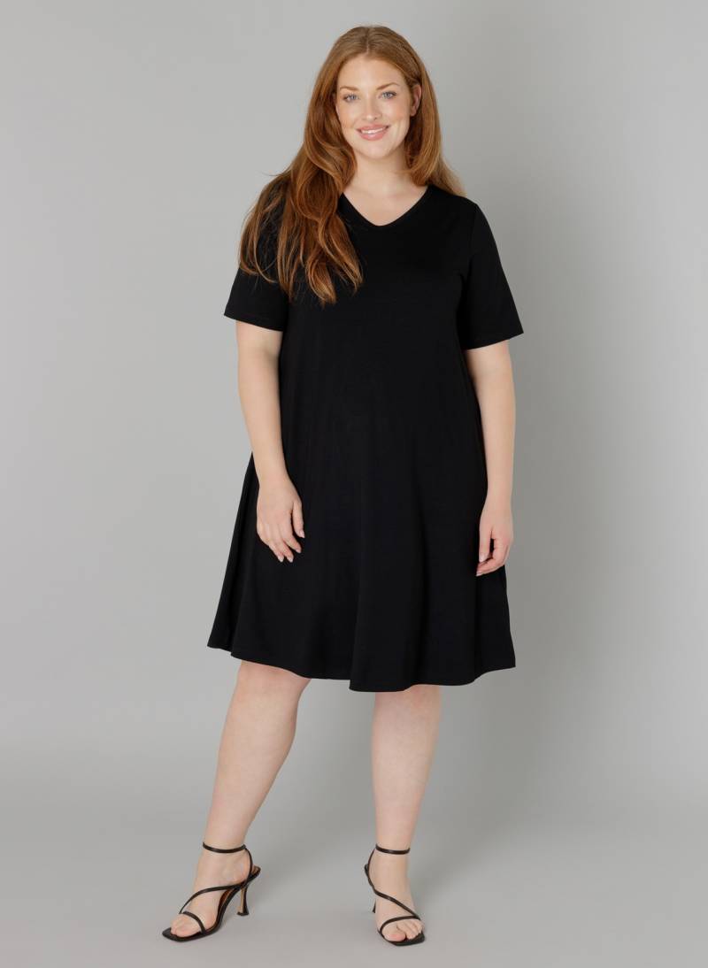 Base Level Curvy Shirtkleid "Abernathy", In leicht ausgestellter Form von Base Level Curvy