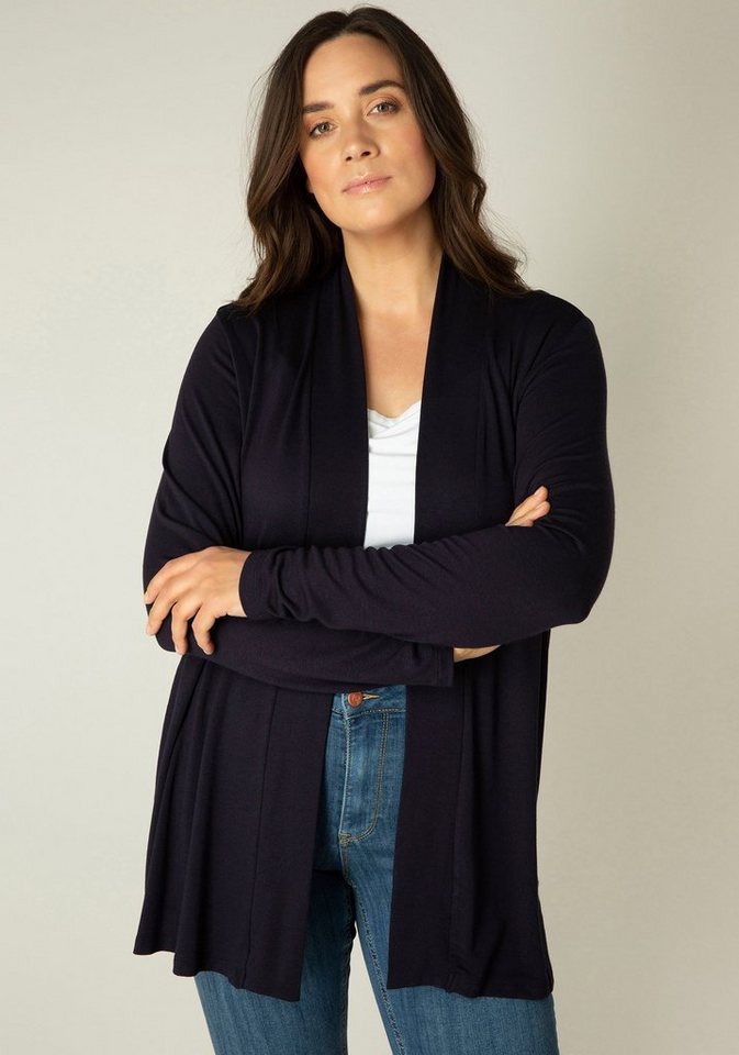 Base Level Curvy Strickjacke im verschlusslosen Design von Base Level Curvy