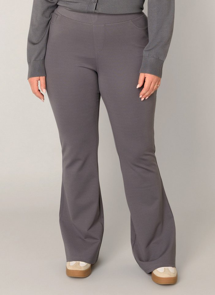 Base Level Curvy Treggings Allie Aktuelle Boocut-Form von Base Level Curvy