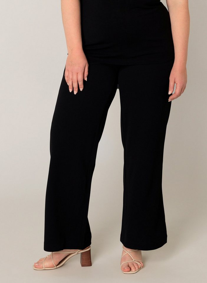 Base Level Curvy Treggings Arah mit elastischem Bund von Base Level Curvy