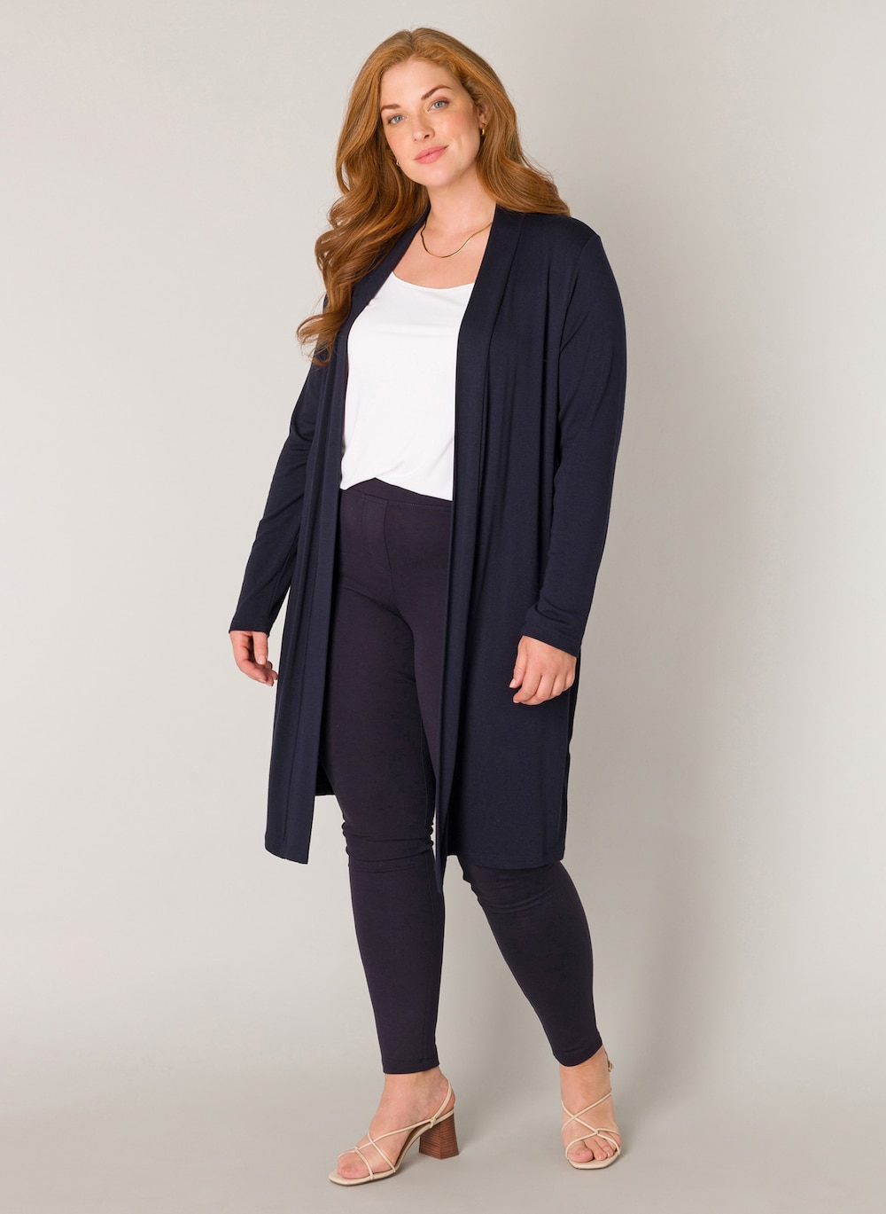 Große Größen Strickjacke Ayla Long, Damen, grau, Größe: 54, Viskose, Happy Size DE Women von Base Level Curvy