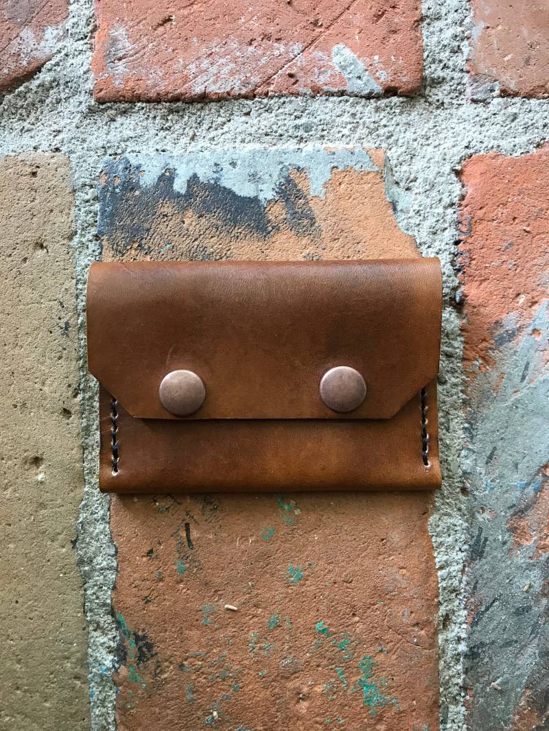 Handgefertigte Lederbrieftasche von BasementCulture