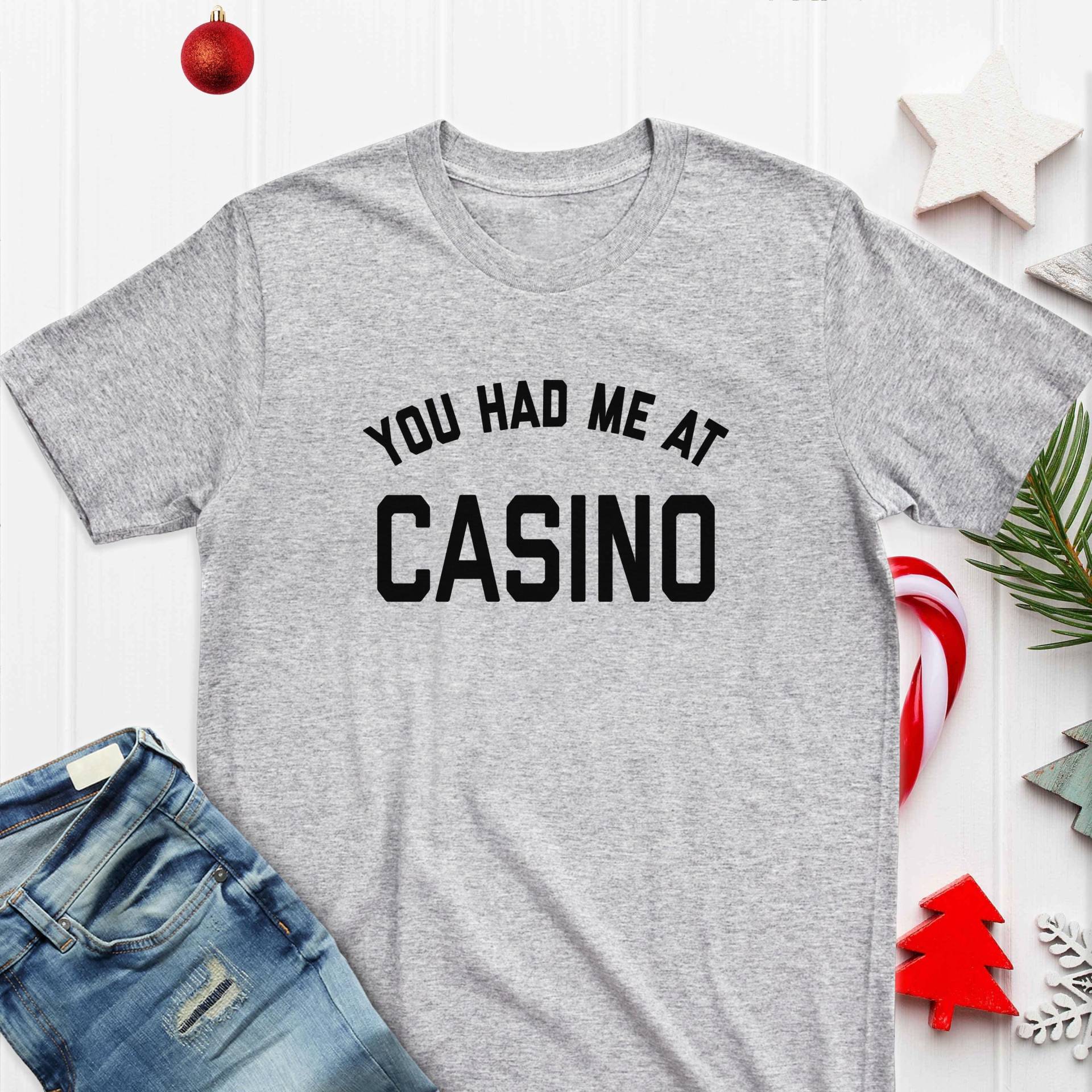 Kasino Reise Shirt Weiche Baumwolle Unisex T-Shirt von BasiCali