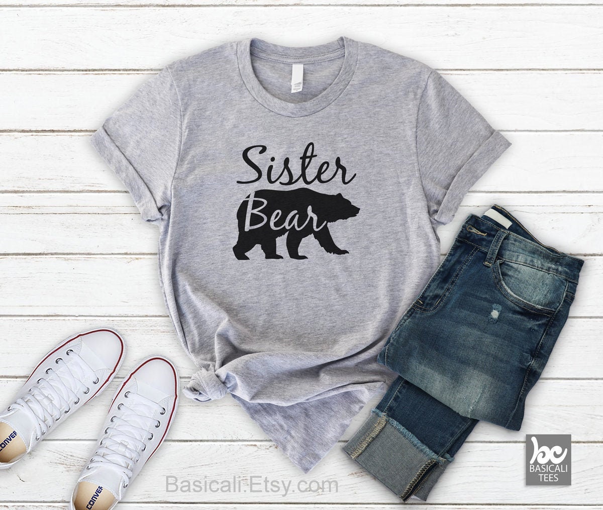 Schwester Bär Shirt Weiches, Bequemes T-Shirt, Geburtstagsgeschenk von BasiCali