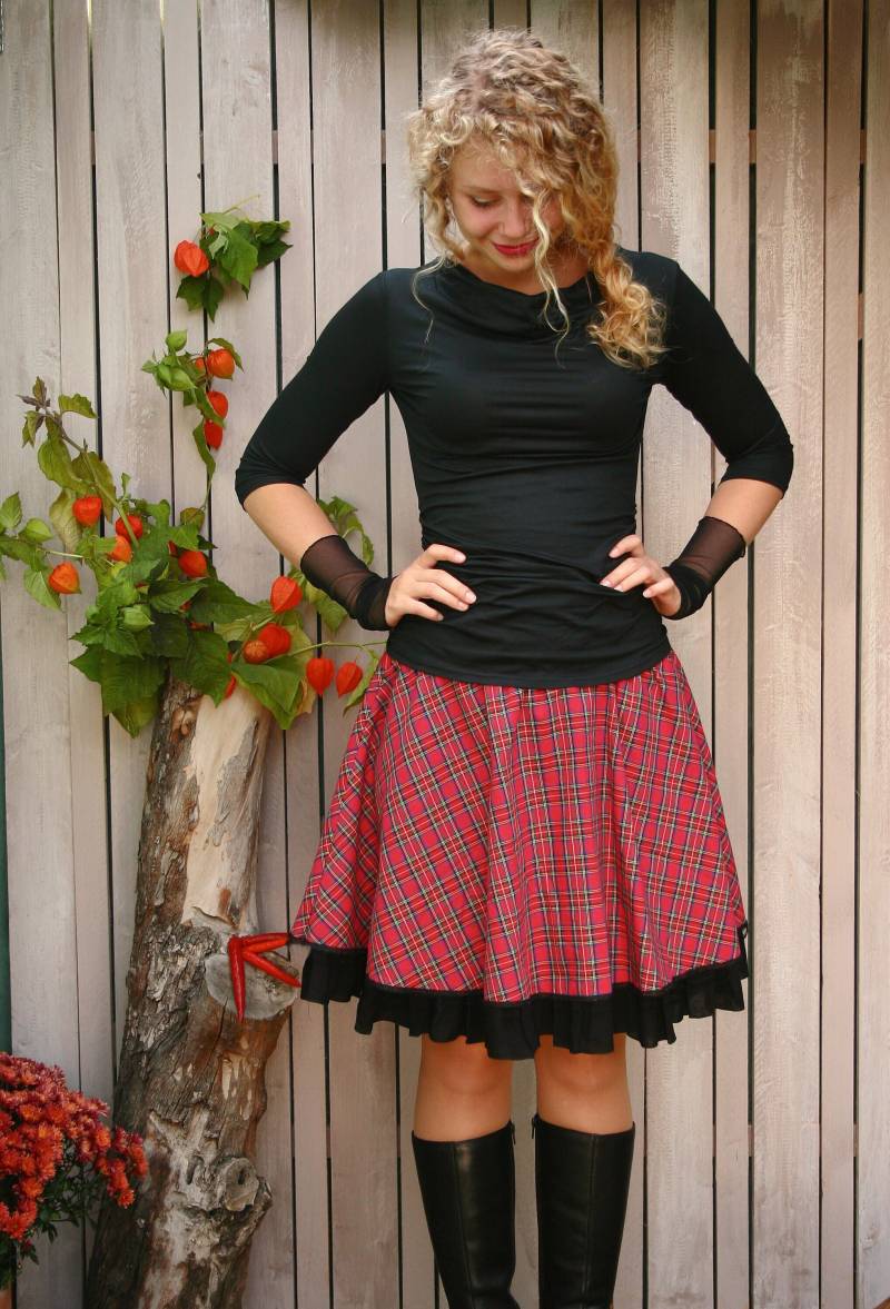 Flatterrock 2-Lagig Kariert Rot Schwarz von BasiaKollek