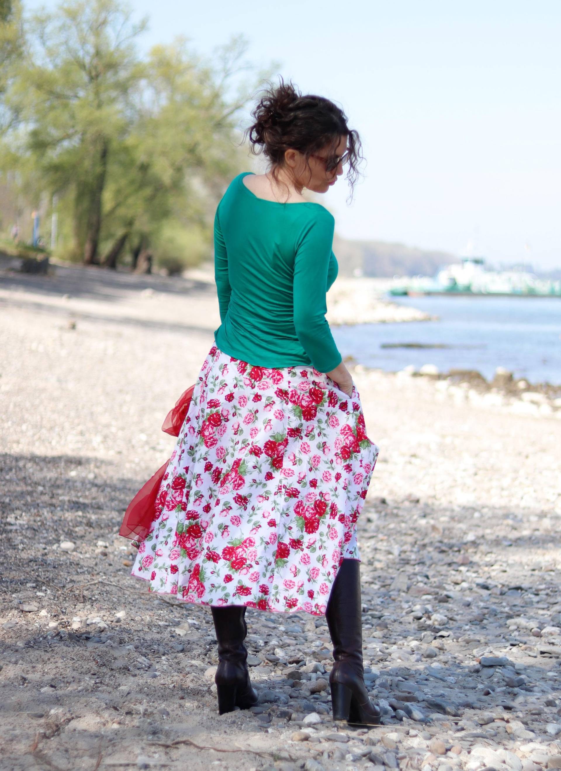 Maxirock Weiß Mit Blumen Rosa Rot Größe S von BasiaKollek