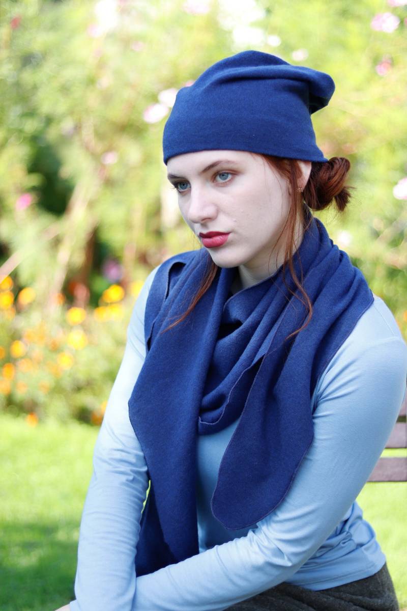 Mütze Beanie Merinowolle Dunkelblau Marine von BasiaKollek