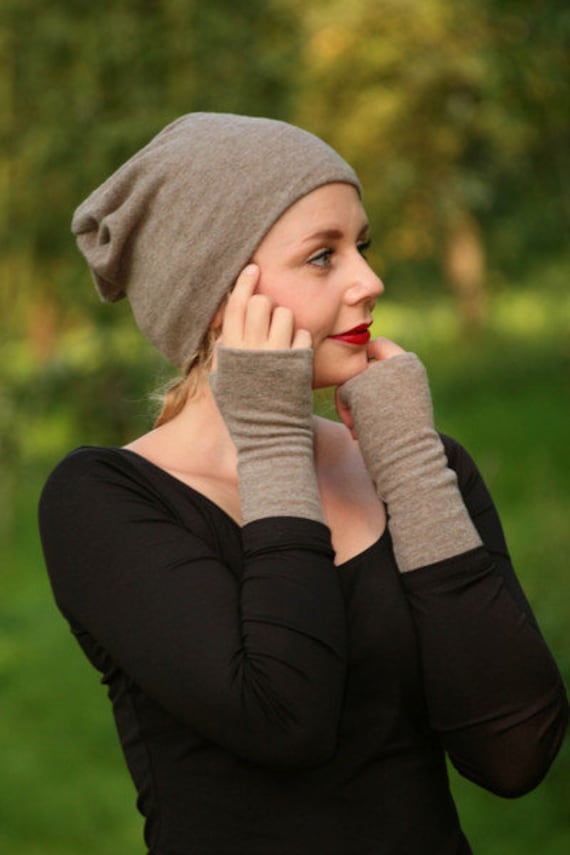 Mütze Beanie Merinowolle Taupe von BasiaKollek