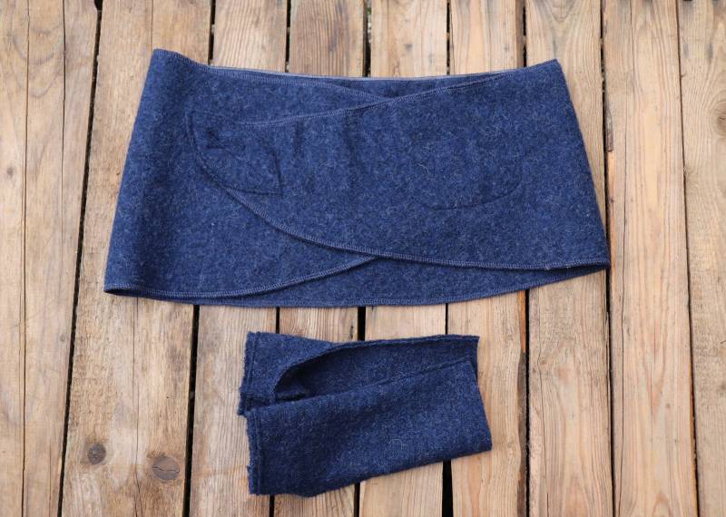 Set Nierengürtel Cacheur & Stulpen Aus Wolle in Jeansblau von BasiaKollek