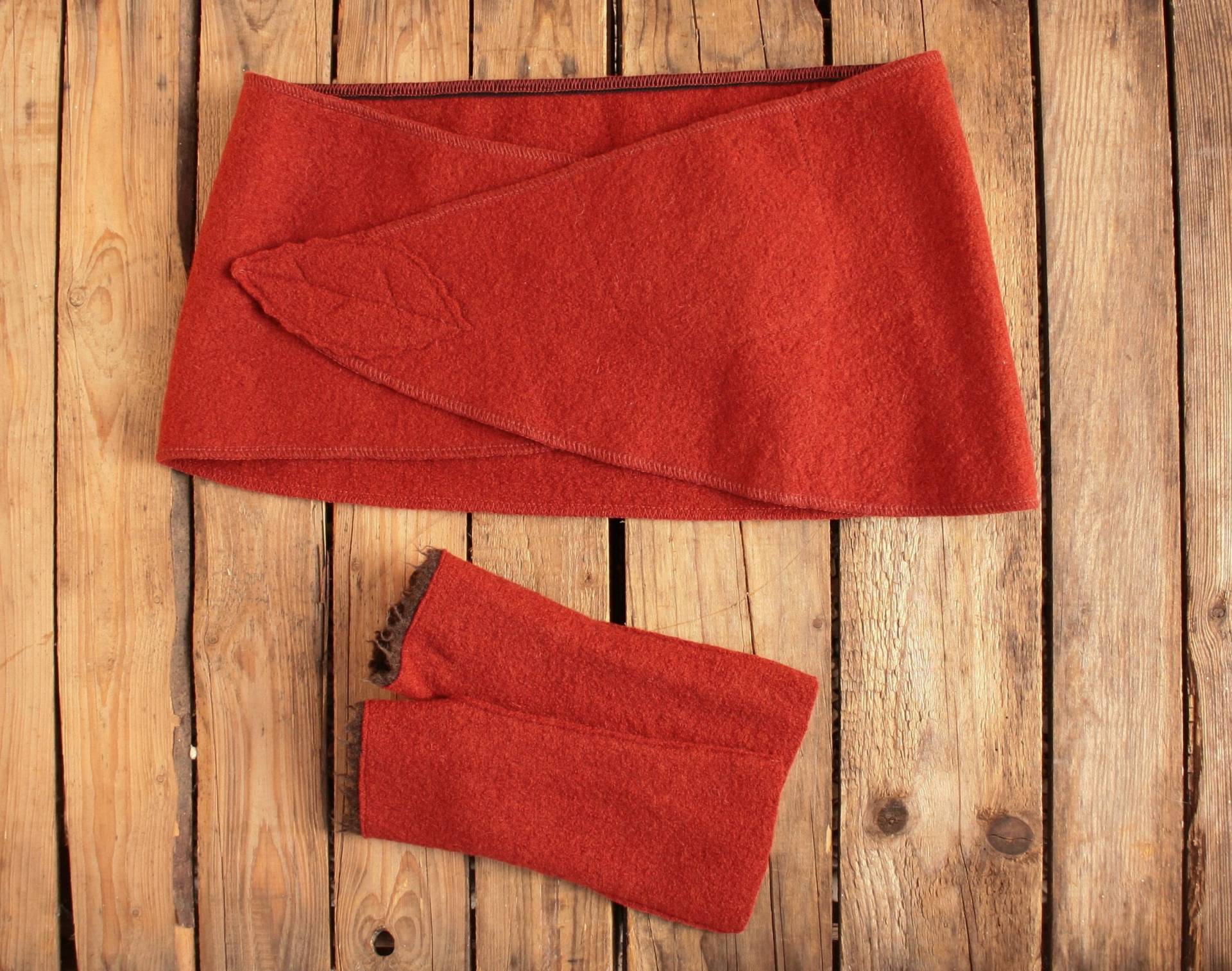 Set Nierengürtel Cacheur & Stulpen Aus Wolle in Terracotta von BasiaKollek