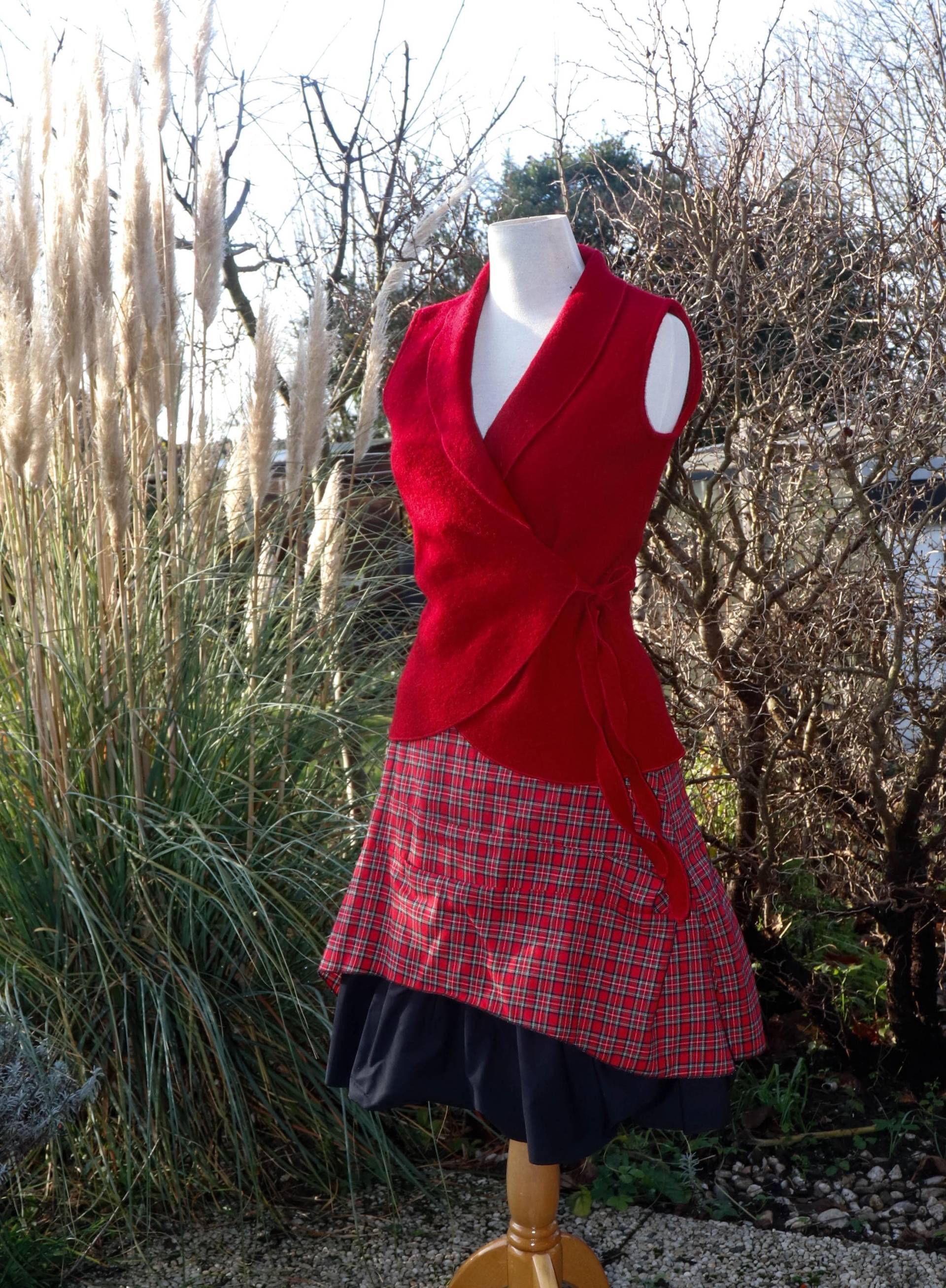 Wickelweste Wollweste Rot von BasiaKollek