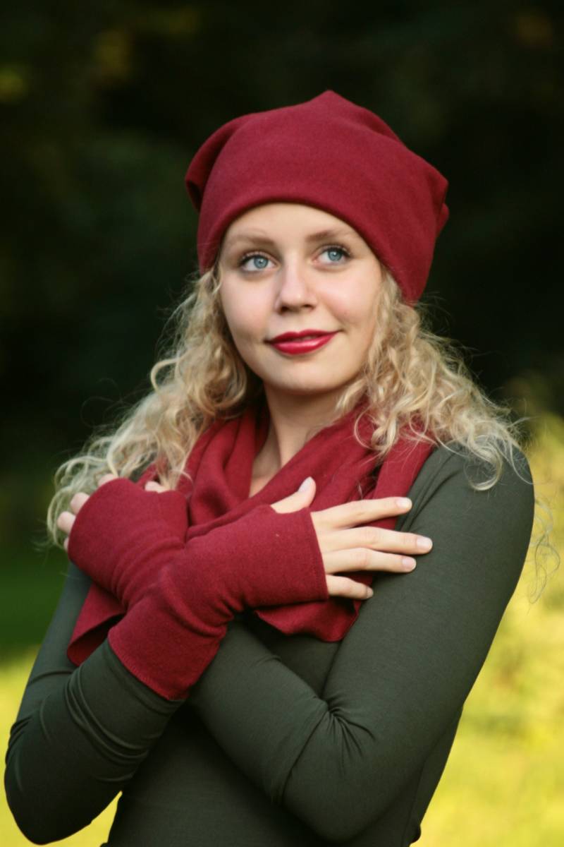 stulpen Daumenloch Merinowolle Dunkelrot von BasiaKollek