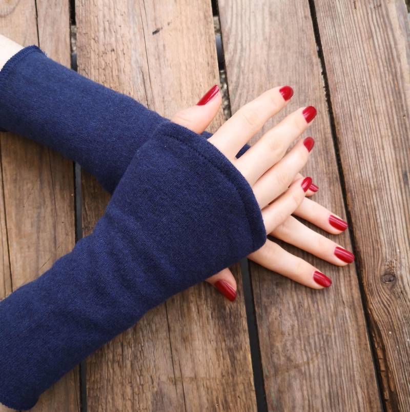 stulpen Merinowolle Dunkelblau Marine von BasiaKollek