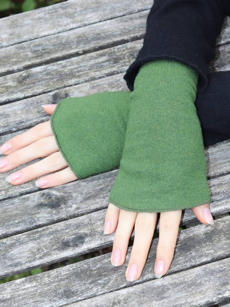 stulpen Merinowolle Grün von BasiaKollek