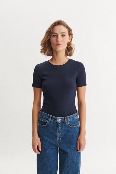 Basic Apparel LUDMILLA Langarmshirt aus Bio-Baumwolle von Basic Apparel