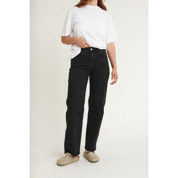 Basic Apparel Mom-Fit Jeans ELISA aus Bio-Baumwolle V2 von Basic Apparel