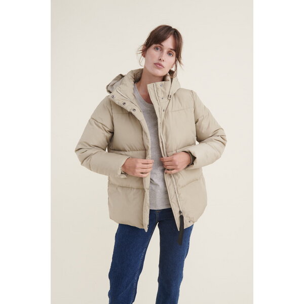 Basic Apparel Winter Pufferjacke - Dagmar short jacket von Basic Apparel