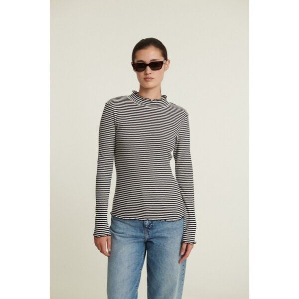 Basic Apparel Rollkragenshirt SILMA aus Bio-Baumwolle GOTS von Basic Apparel