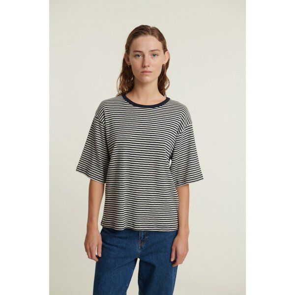 Basic Apparel Silma Oversize T-Shirt aus Bio-Baumwolle von Basic Apparel