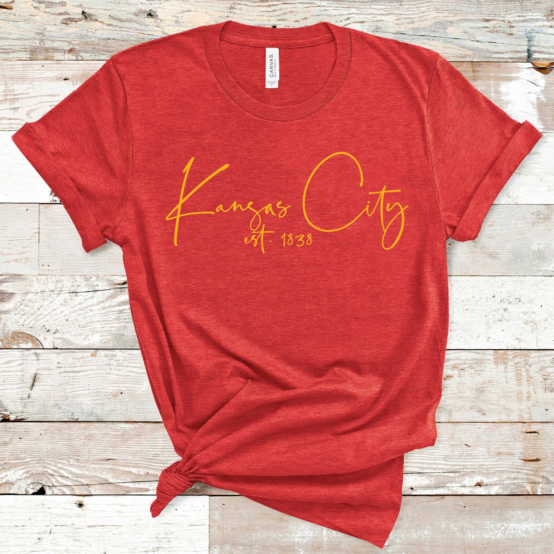 Kansas City Est 1838 | Pride Shirt Unisex Kurzarm Mehrere Farboptionen Auf Bestellung Kansas City Est 1838 | Pride Shirt Unisex Kurzarm Mehrere Farboptionen Auf Bestellung von BasicBitchDesigns
