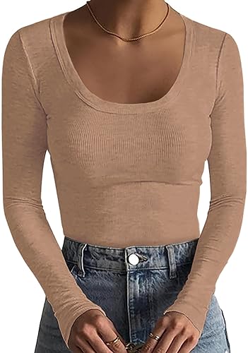 Basicspace Damen Minimalistisches Und leichtes Top Modisches Einfarbiges Elastisches T-Shirt, Tiefer U-Ausschnitt, Atmungsaktives Basic Slim Fit Langarmshirt Geripptes Khaki Top(Khaki,L) von Basicspace
