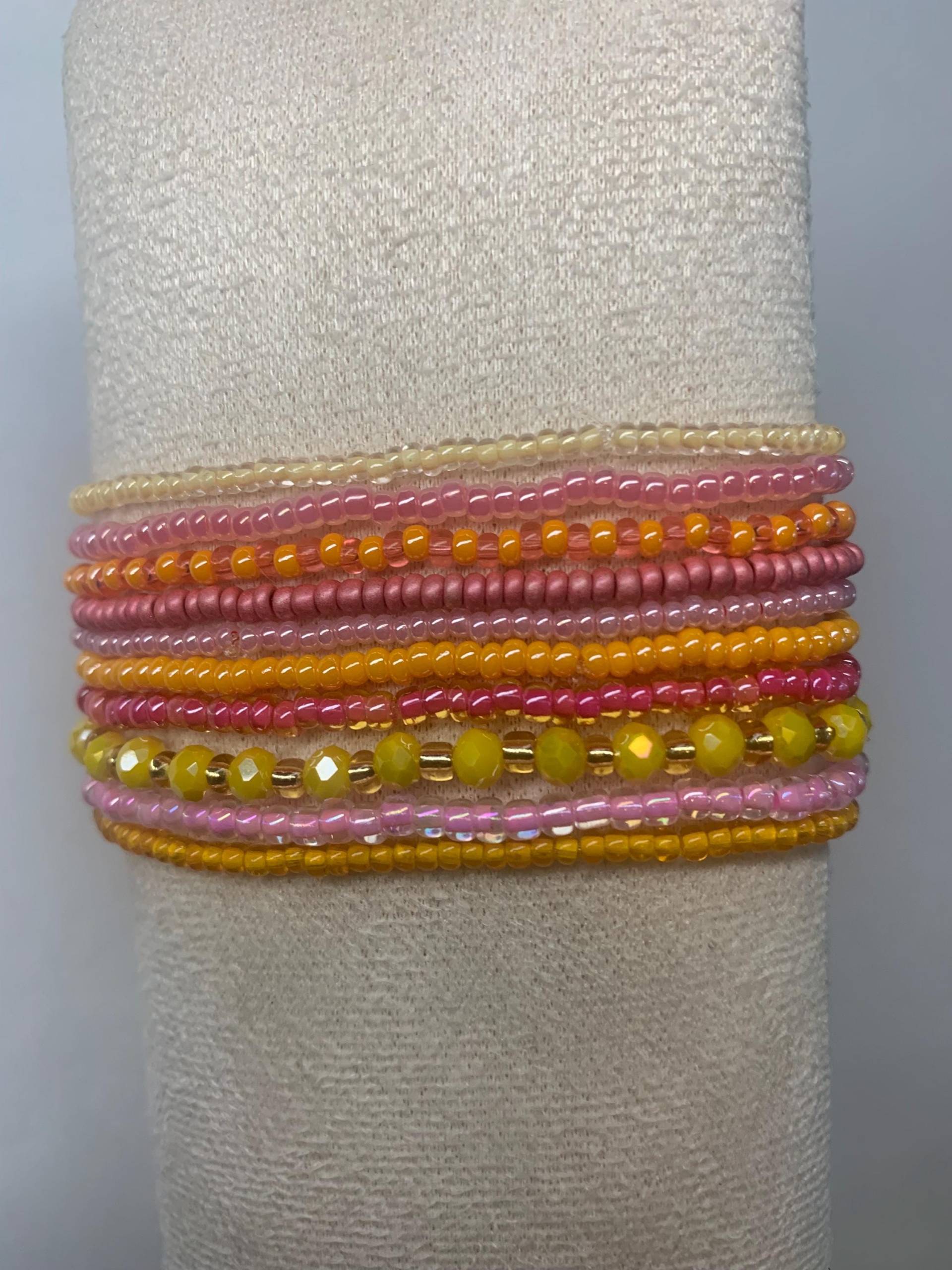 10Er Armband-Set Aus Rocailles-Perlen, Dankbarkeit 10Er Armband-Set Aus Rocailles-Perlen, Dankbarkeit von Bastelanni