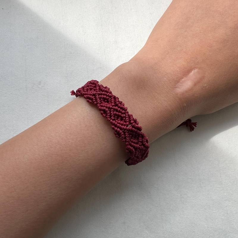 Handgemachtes Makramee Armband | Handmade Macrame Bracelet Unikat von Bastelnpage