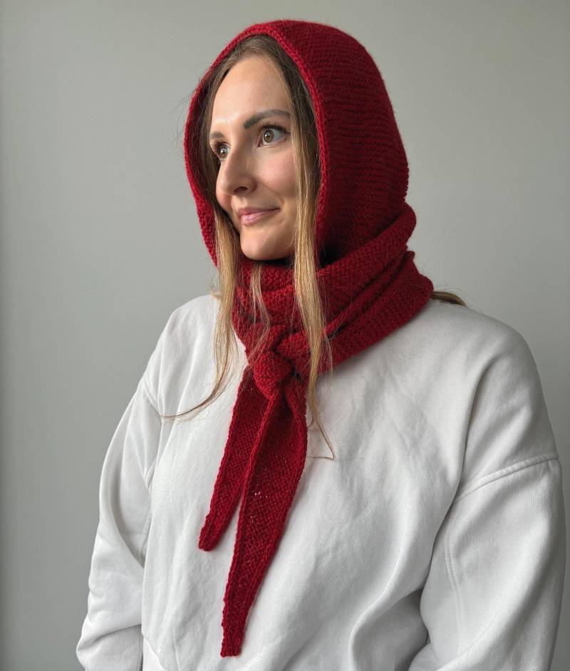 Handgestrickter Kapuzenschal Im Stil Der Sophie Hood - Rot Oder Hellblau | Kuschelig, Warm Und Weich Aus Wolle Alpaka von BastiniHandmade